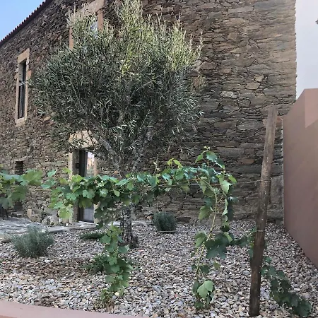 Holiday home Castas Do Douro Tabuaco